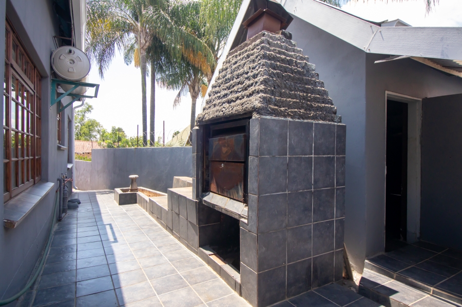 3 Bedroom Property for Sale in Geelhoutpark North West